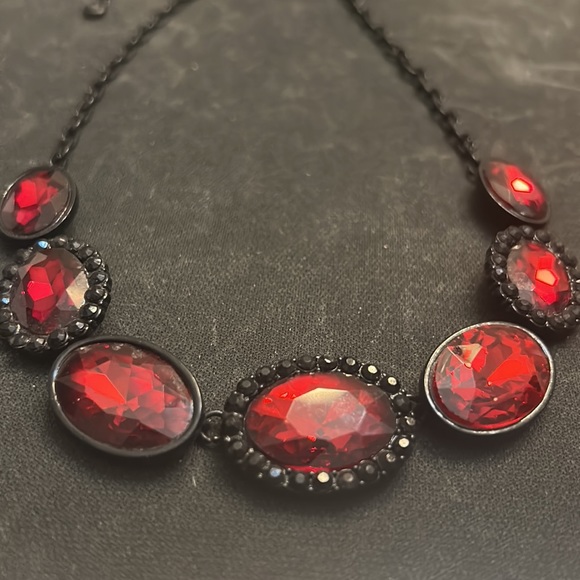 Beautiful red and black necklace signed RMN - Picture 2 of 9